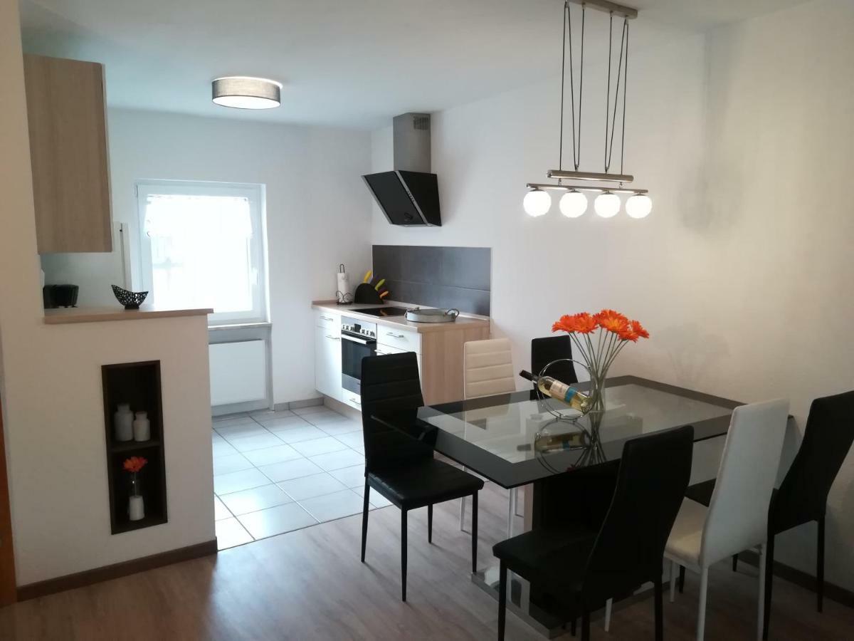 Ferienwohnung Am Reinhardswald - Eichenlaub - Mit Sauna Trendelburg Ngoại thất bức ảnh
